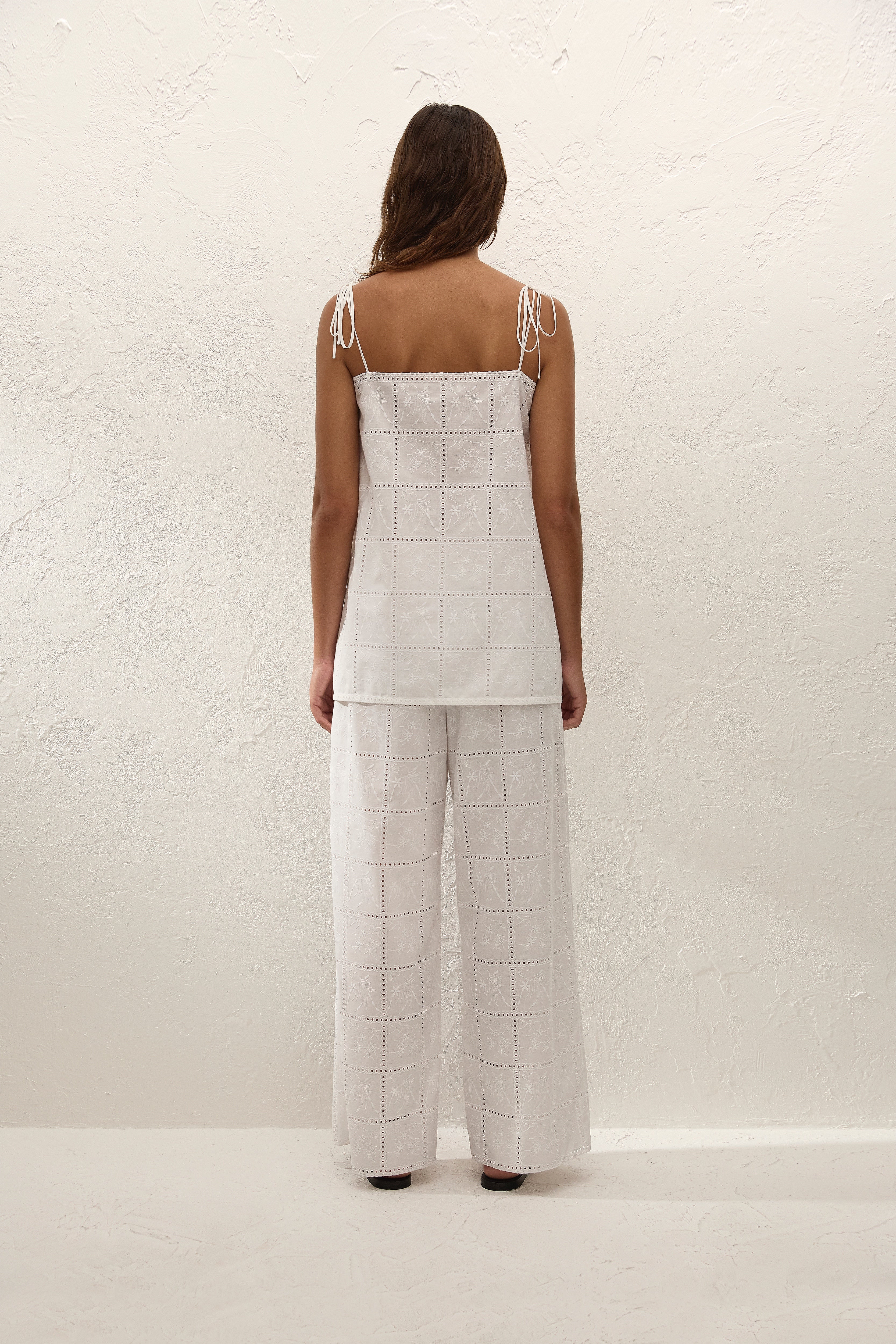 Mora Top Handkerchief Broderie White - Image 4