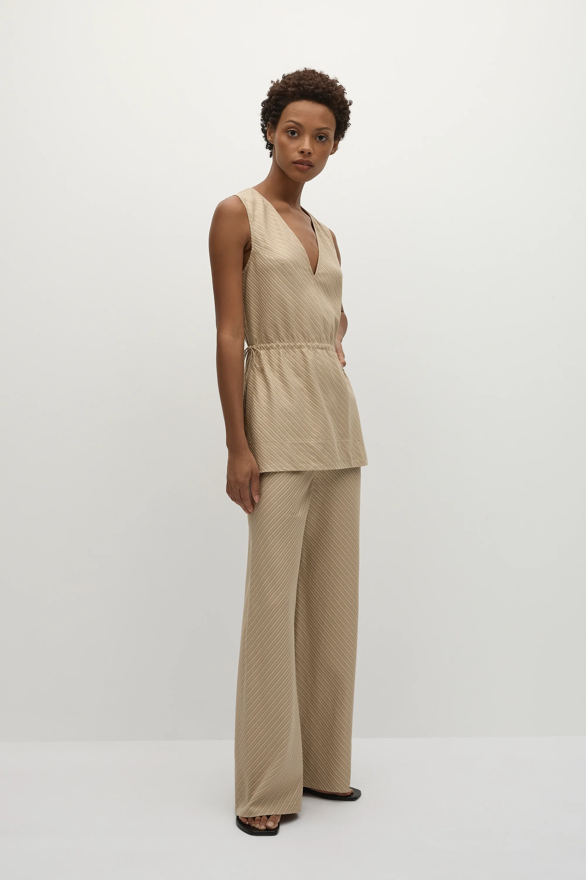 Selan Top Pinstripe Fawn White - Final Sale - Image 3